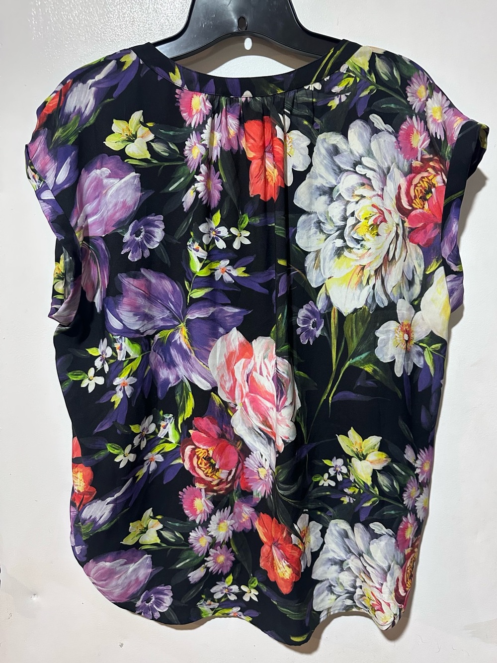 Express Black Floral Cap-Sleeve Blouse with Multicolor Blooms